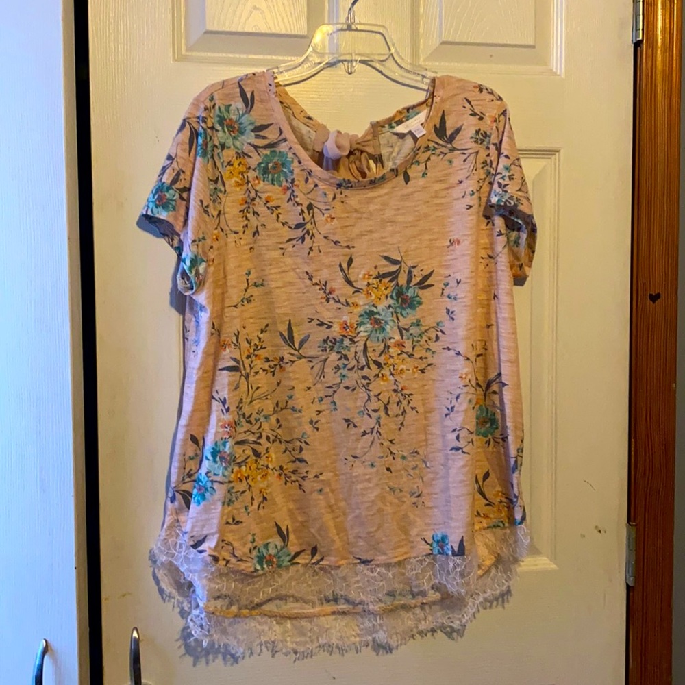 Sweet Lauren Conrad shirt
